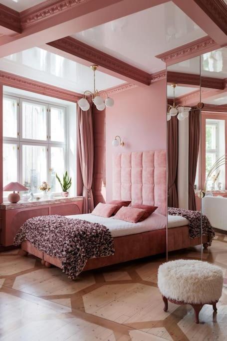 Luxury Pink Suite, Autohalli Apartamento